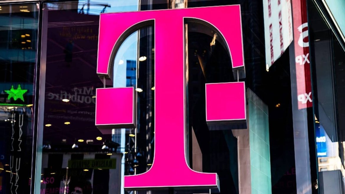 As-more-reps-leave-its-seems-that-we-are-seeing-the-end-of-T-Mobile-as-we-know-it.jpg