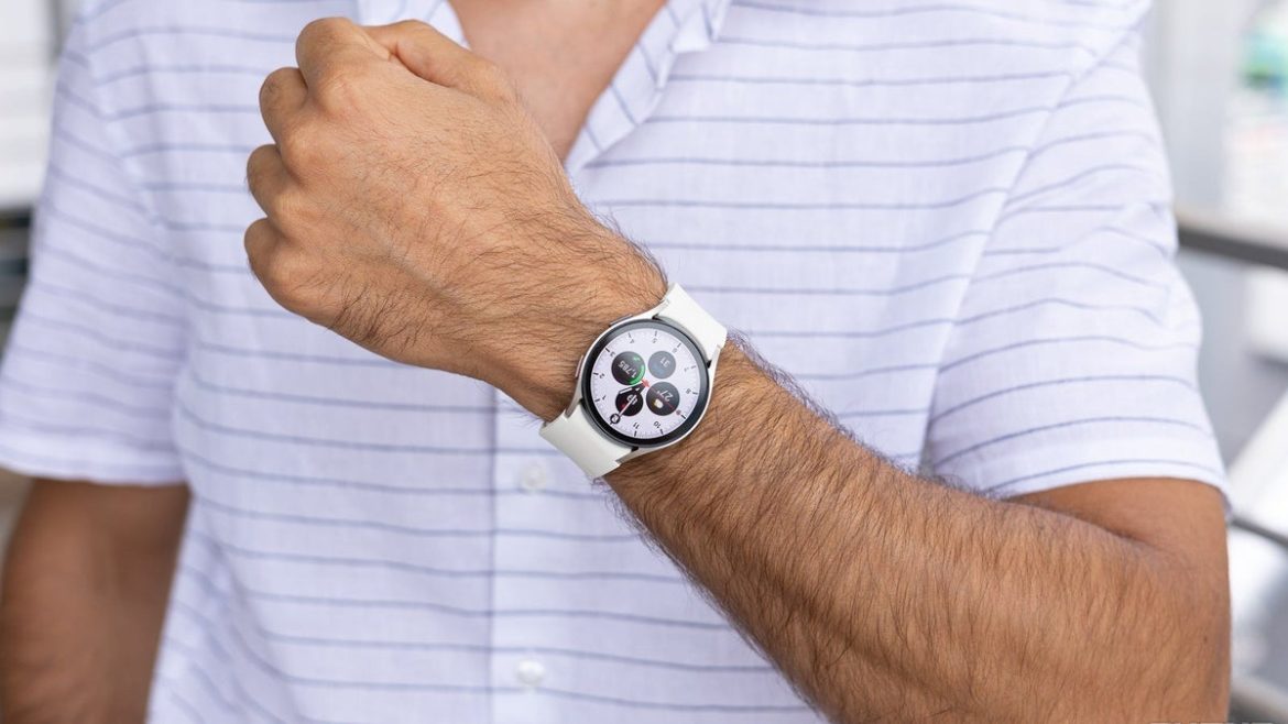 Galaxy-Watch-7-price-drops-on-Amazon-making-it-a-must-grab-deal.jpg