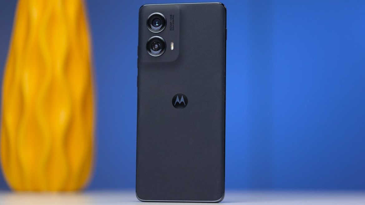 This-is-your-chance-to-grab-the-Motorola-Edge-2025-with-400-in-gifts.jpg
