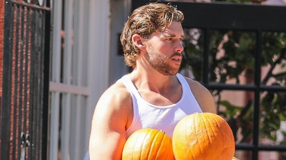 christopher-schwarzenegger-pumpkins-outing.jpg